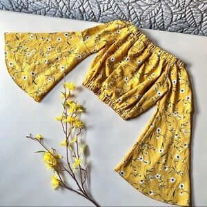 SWEET Cropped BOHO floral off the shoulder top